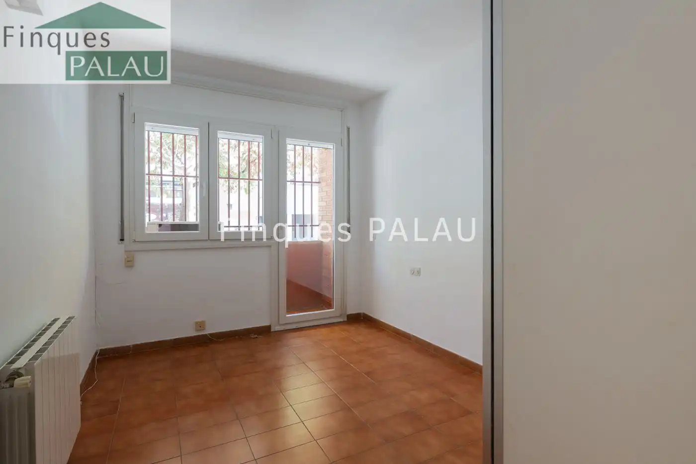 Bedroom of Flat for rent in Sant Just Desvern  with Air Conditioner and Heating