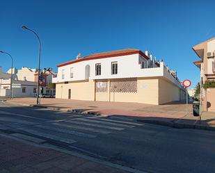 Vista exterior de Garatge de lloguer en San Fernando