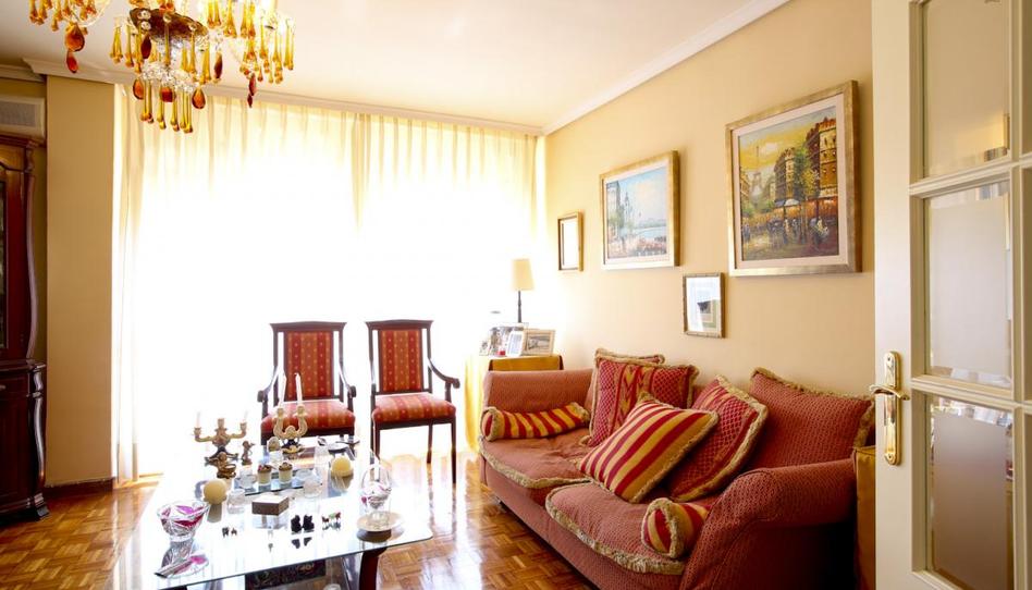 Foto 1 de Apartamento de alquiler en Barrio del Nervión, Sevilla