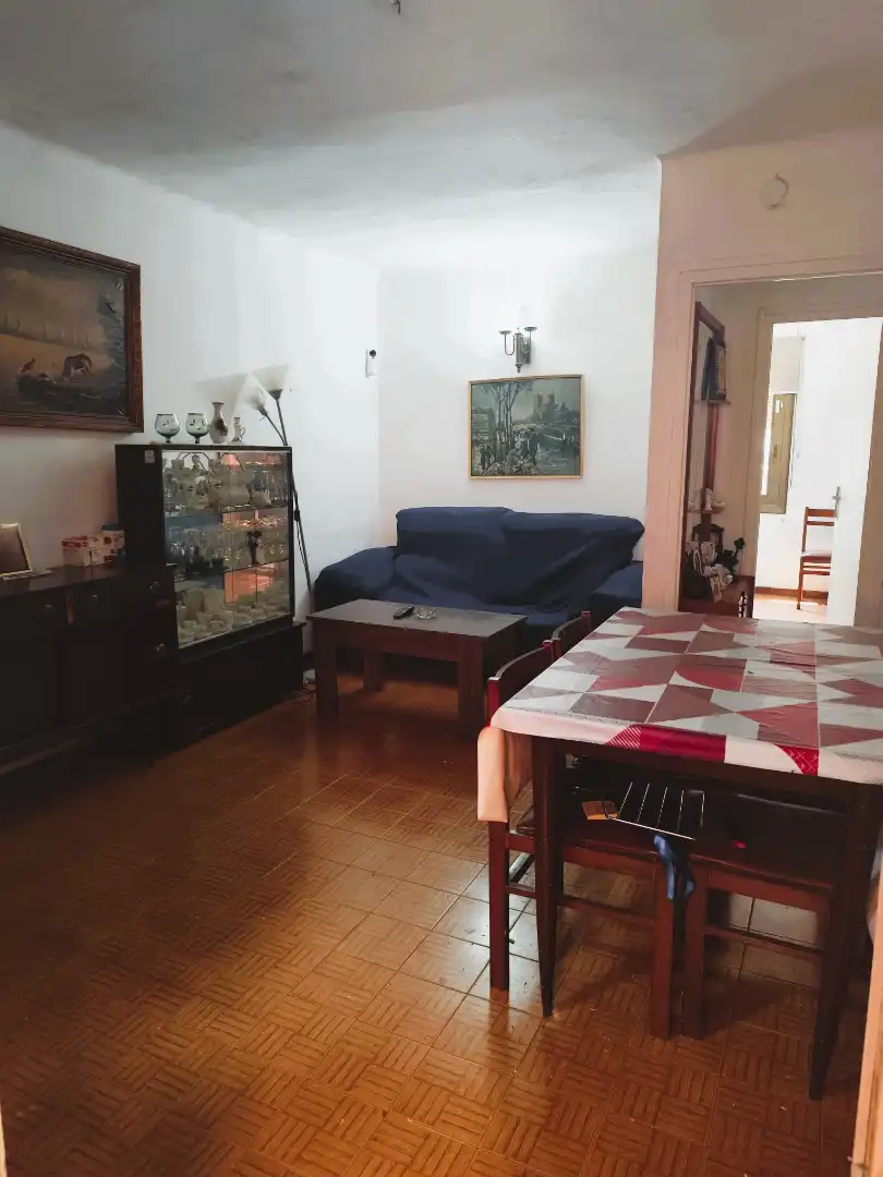 Sala de estar de Piso en venta en L'Hospitalet de Llobregat con Amueblado, Horno y Lavadora