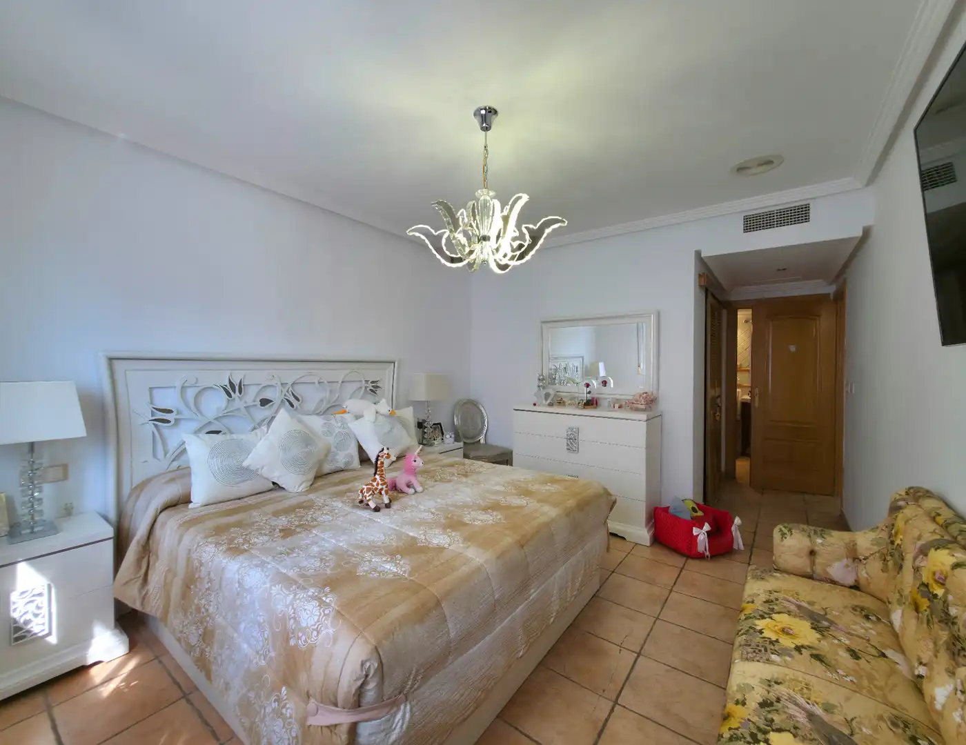 Dormitori de Casa adosada en venda en Alicante / Alacant amb Aire condicionat, Calefacció i Jardí privat