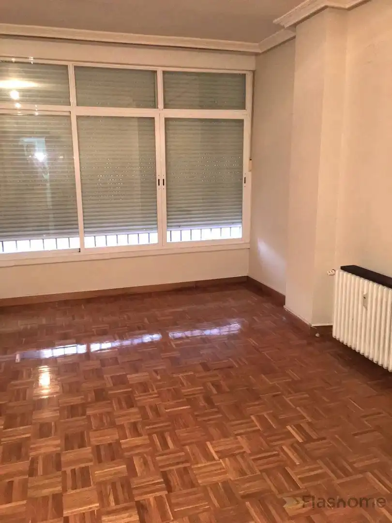 Schlafzimmer von Wohnung zum Verkauf in Santa Amalia mit Klimaanlage, Heizung und Terrasse
