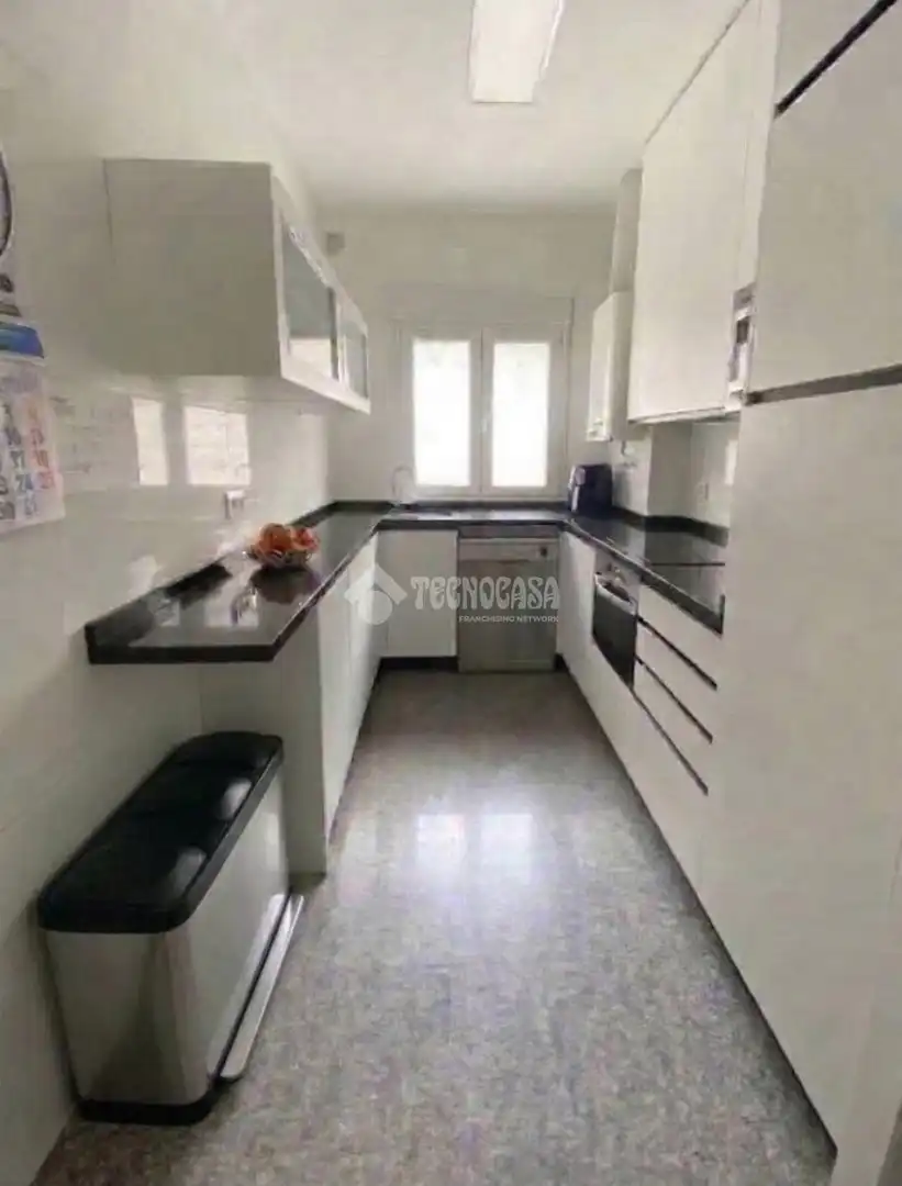 Cuina de Casa adosada en venda en Montequinto
