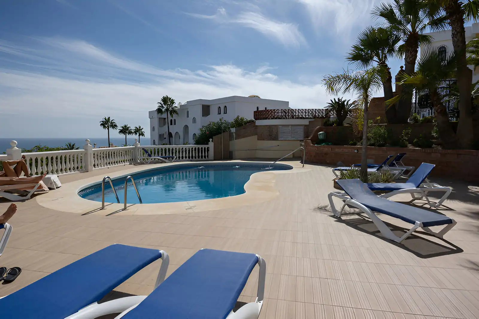 Schwimmbecken von Erdgeschoss zum Verkauf in Mijas mit Klimaanlage, Terrasse und Schwimmbad