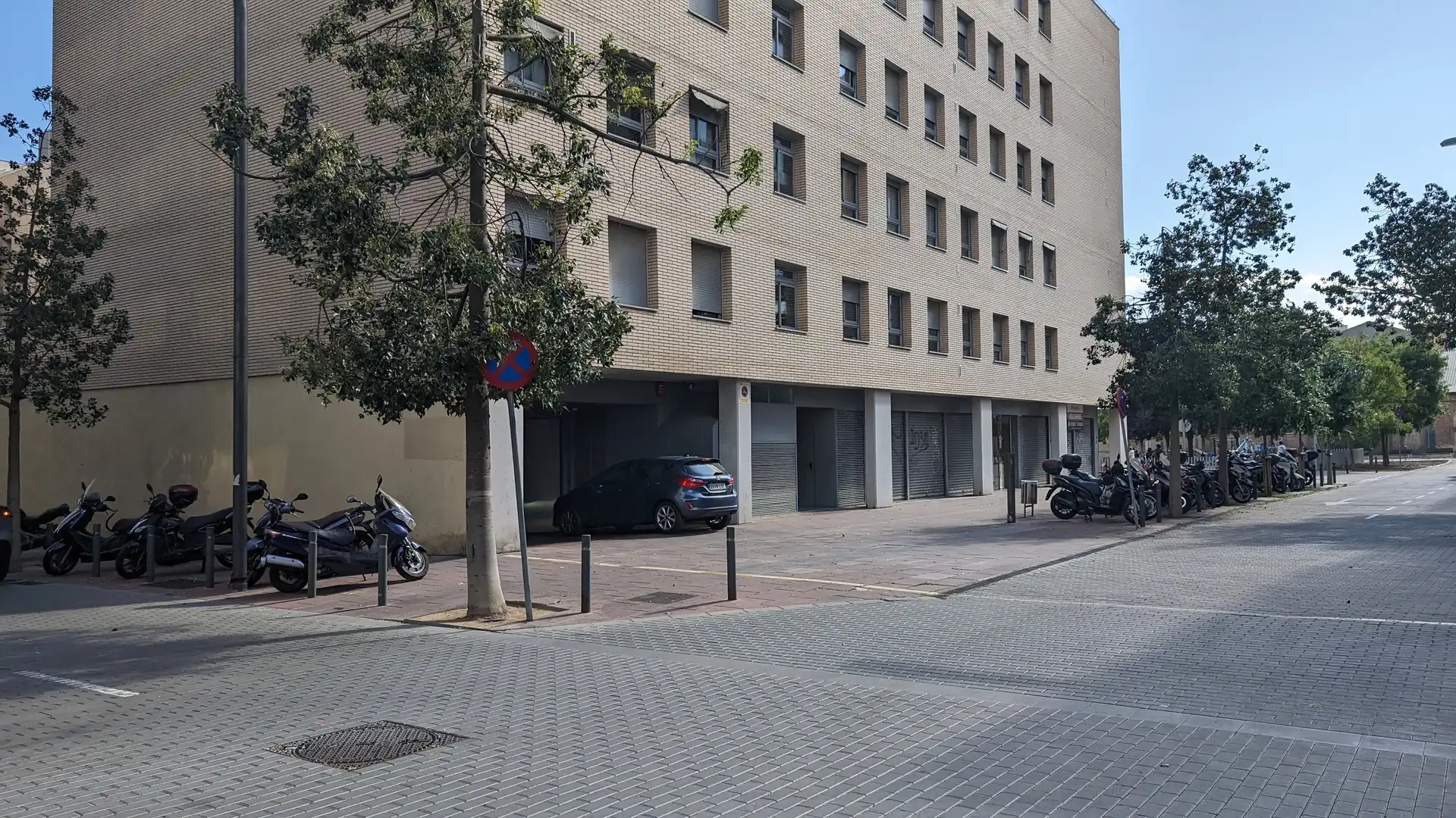 Außenansicht von Geschaftsraum zum Verkauf in L'Hospitalet de Llobregat