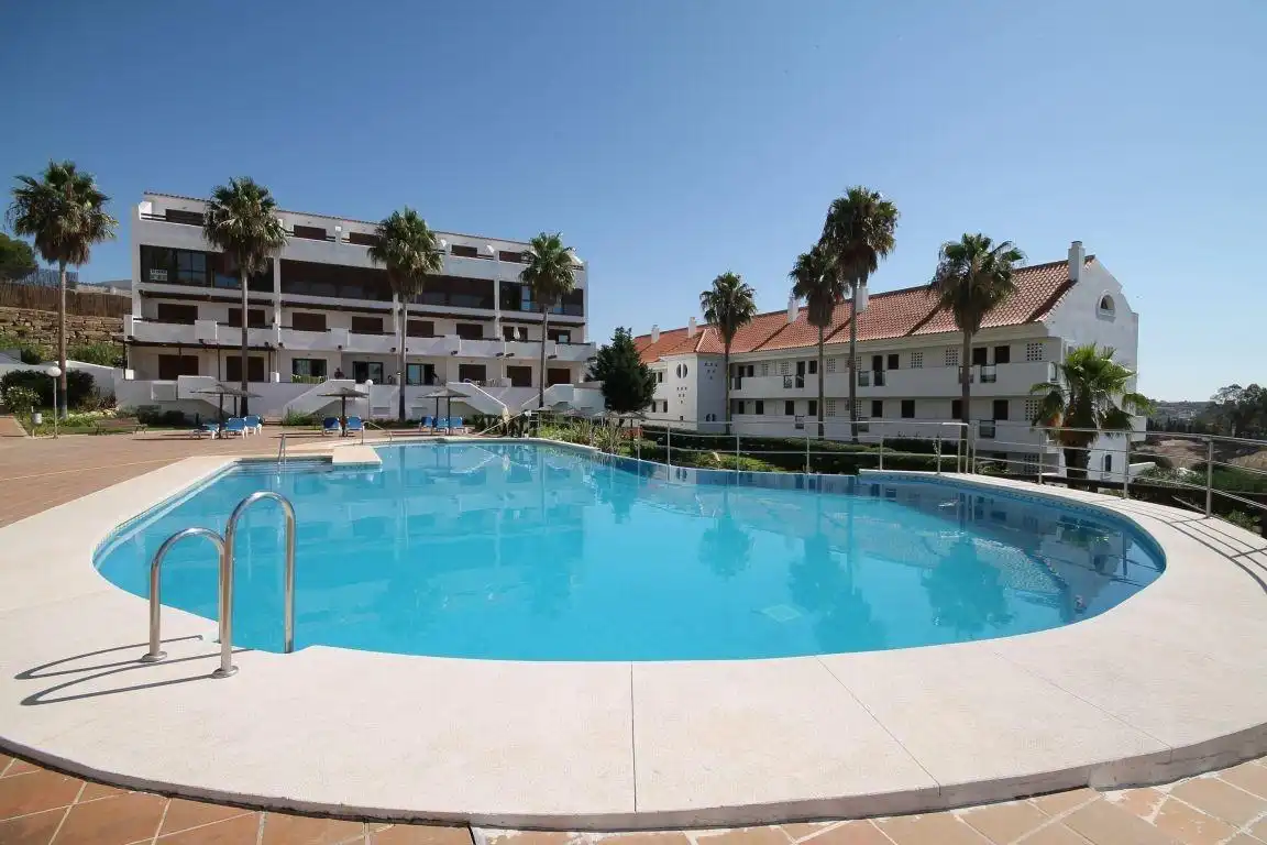 Swimming pool of Ground floor for rent in Mijas  with Air Conditioner, Heating and Private garden