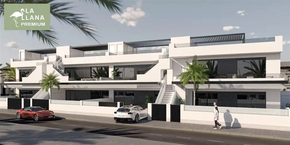 Vista exterior de Ático en venta en San Pedro del Pinatar con Aire acondicionado, Terraza y Trastero