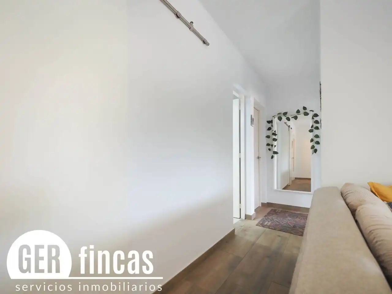 Flat for sale in Terrassa  with Alarm