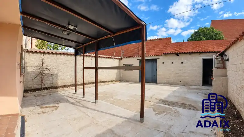 Terrace of Detached homes for sale in Camarenilla, Toledo