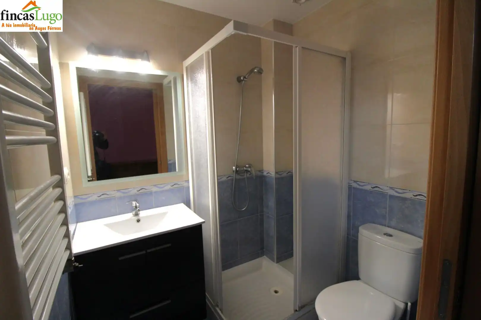 Bany de Casa o xalet en venda en Lugo amb Calefacció