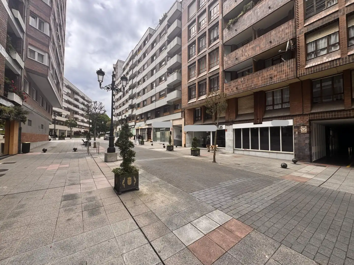 Vista exterior de Pis de lloguer en Oviedo  amb Moblat