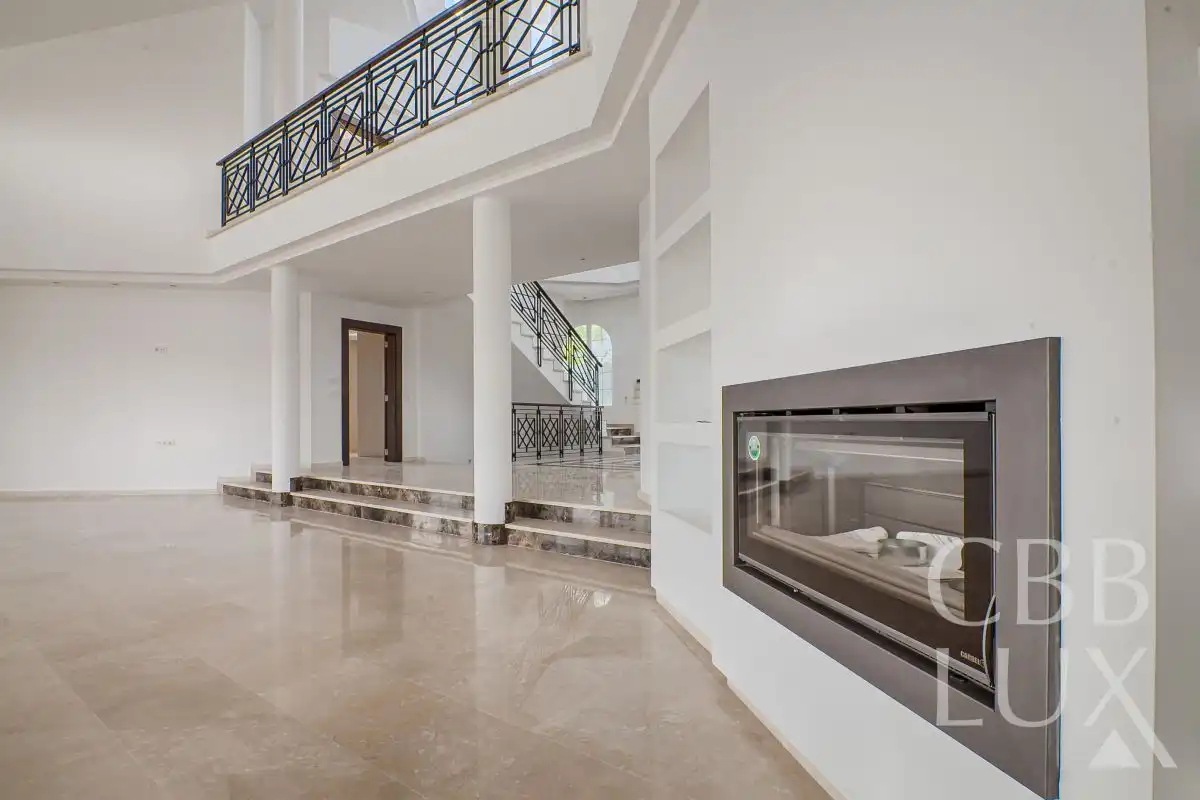 Chalet con terraza en venta en Pueblo - Urbanizaciones, imagen 9