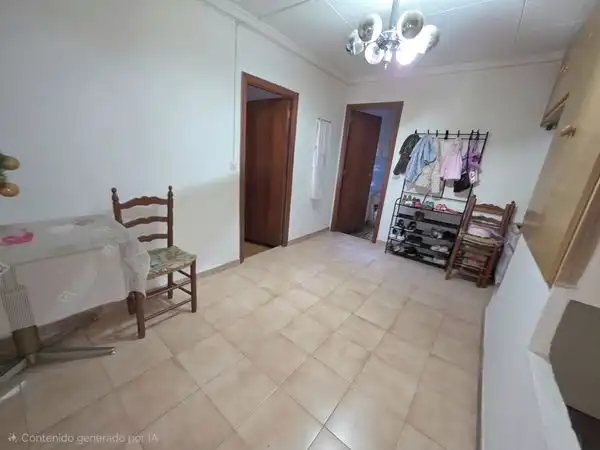 Casa adosada en venda en María amb Jardí privat, Traster i Moblat