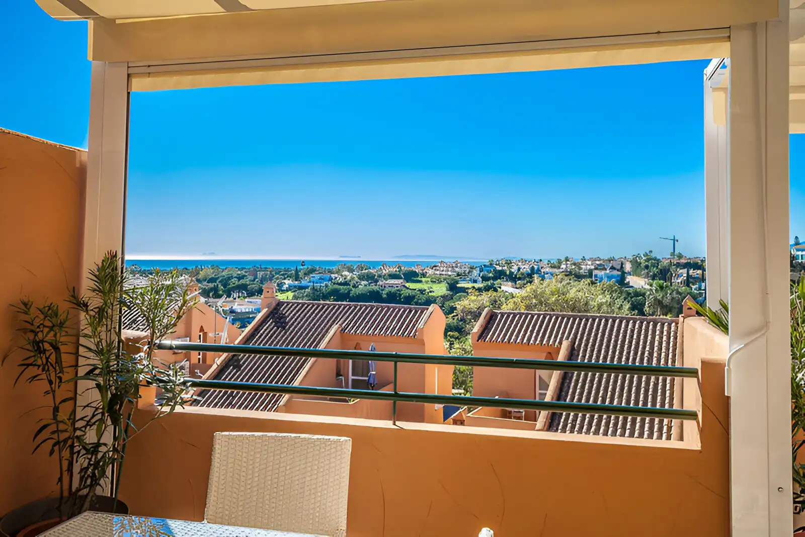 Habitación de Ático en venta en Marbella con Terraza y Amueblado