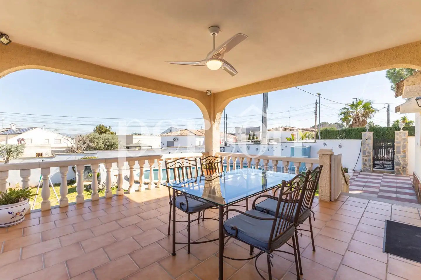 Terrassa de Casa o xalet en venda en La Pobla de Vallbona amb Aire condicionat, Calefacció i Terrassa
