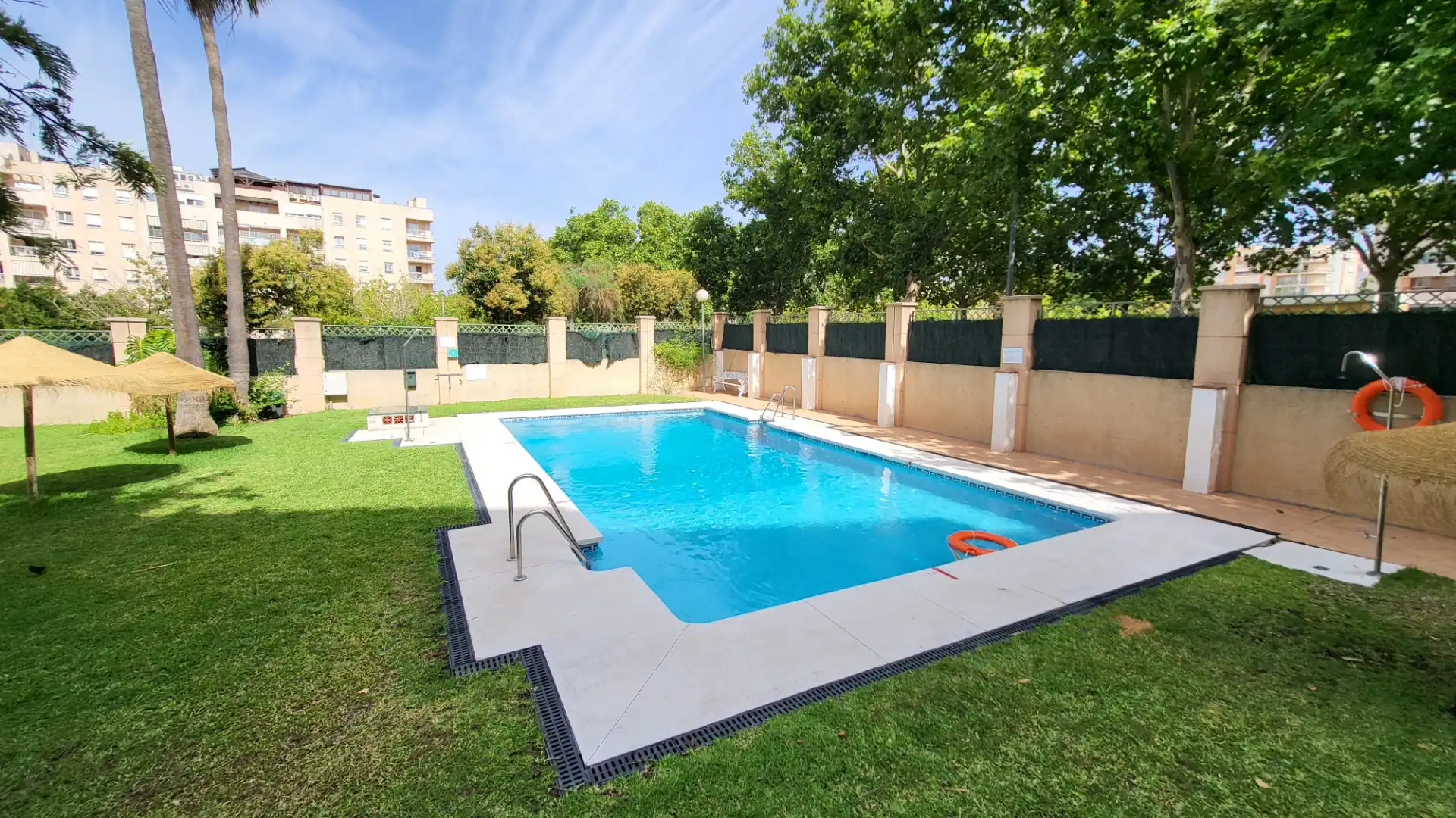 Piso en venta en Calle Andrómeda, El Cónsul - Ciudad Universitaria - El Romeral