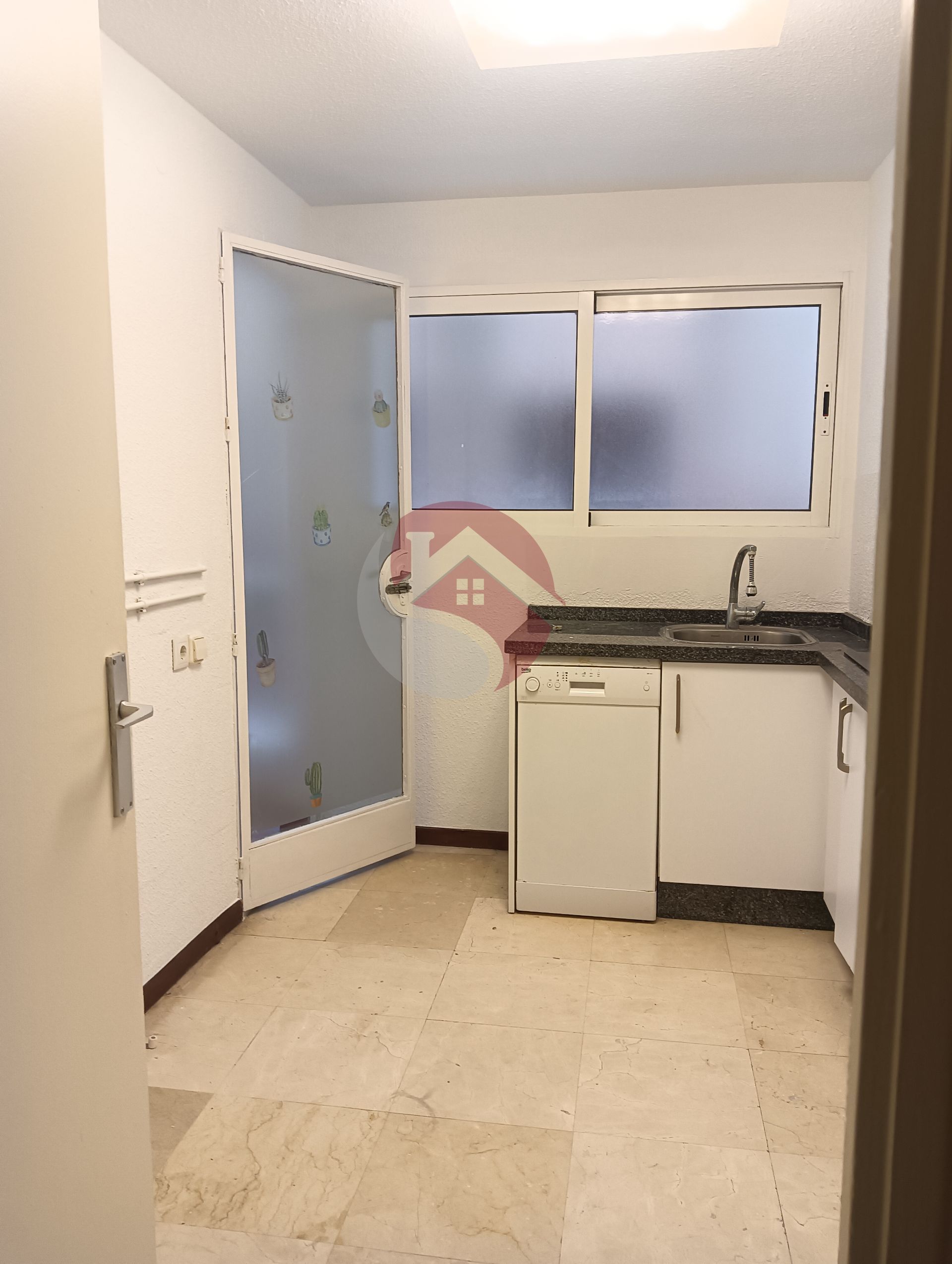 Kitchen of Office for rent in Málaga Capital