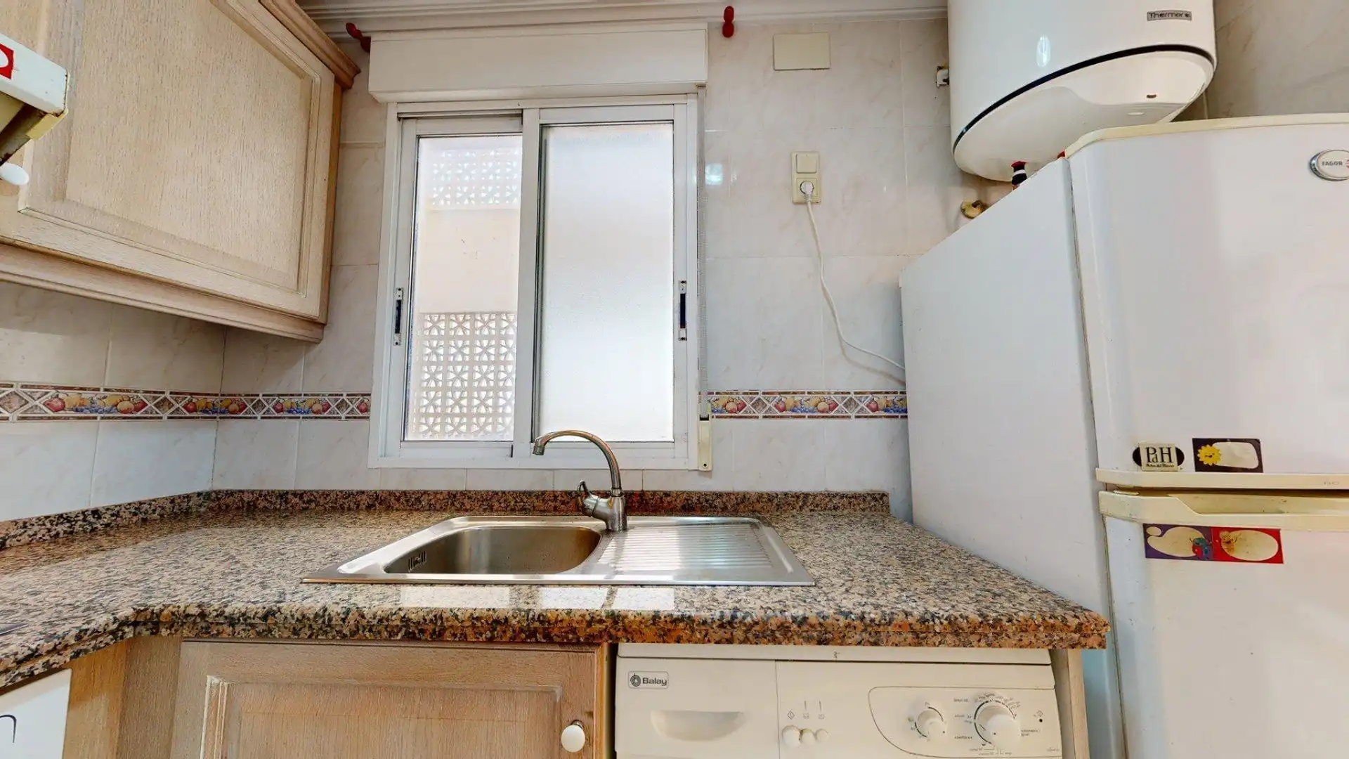 Apartamento en venta en Calle GIJON, Ciutat Esportiva