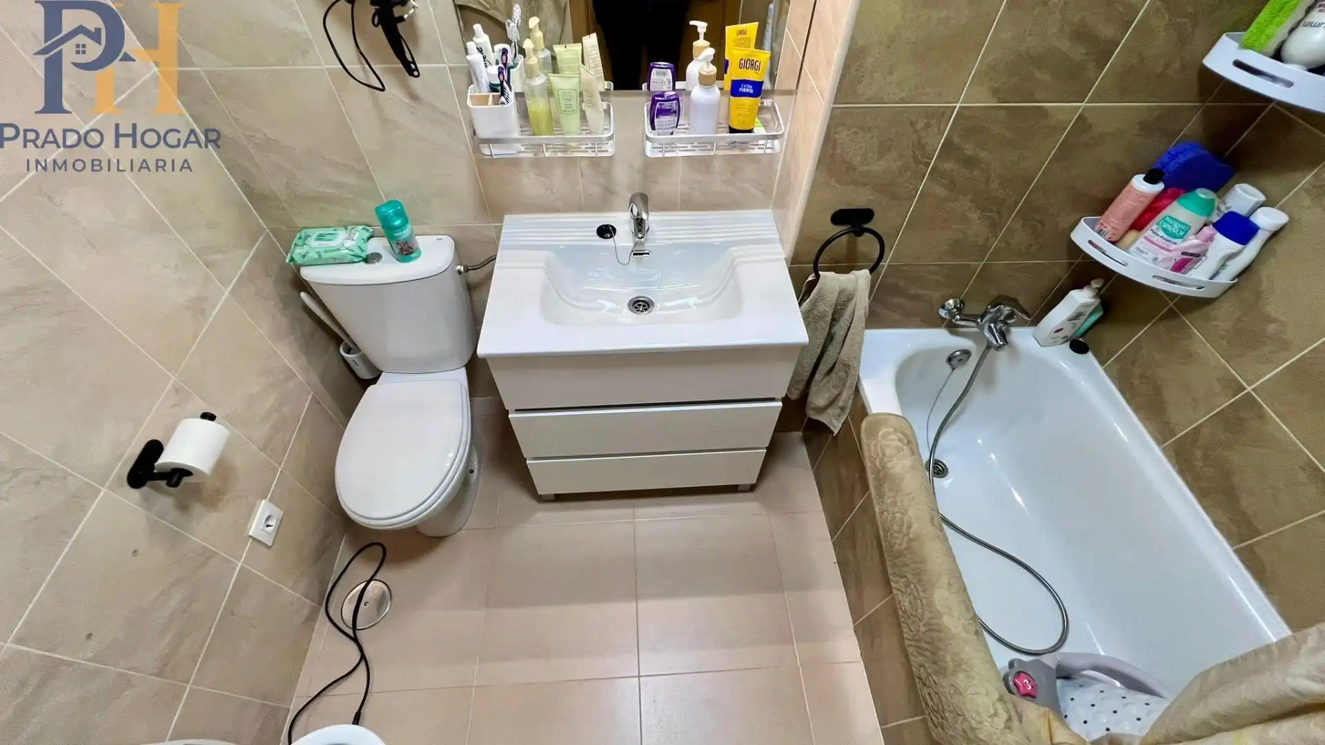 Bathroom of Flat for sale in El Casar de Escalona  with Heating, Balcony and Community pool