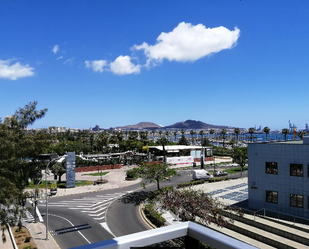 Vista exterior de Oficina de lloguer en Las Palmas de Gran Canaria amb Aire condicionat, Terrassa i Balcó