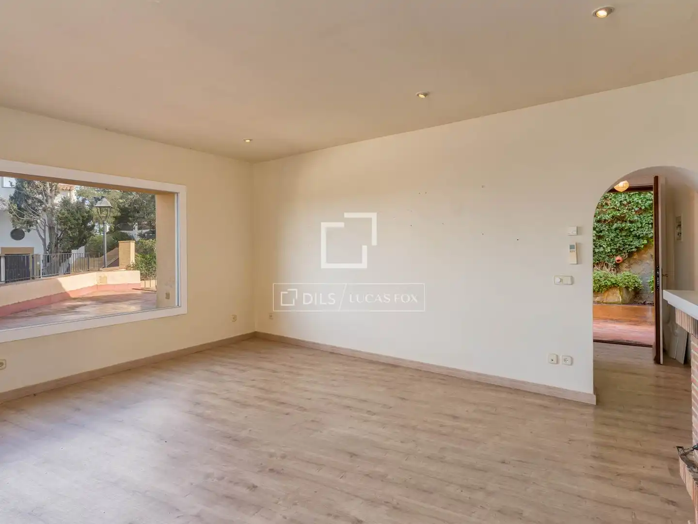 Sala d'estar de Casa o xalet en venda en Begur amb Aire condicionat, Calefacció i Jardí privat