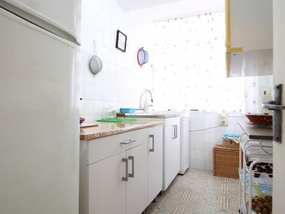 Kitchen of Flat for sale in  Sevilla Capital  with Air Conditioner, Terrace and Balcony