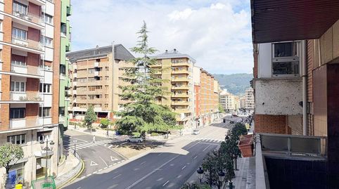 Foto 3 de Piso en venta en Hermanos Menendez Pidal, Llamaquique, Oviedo