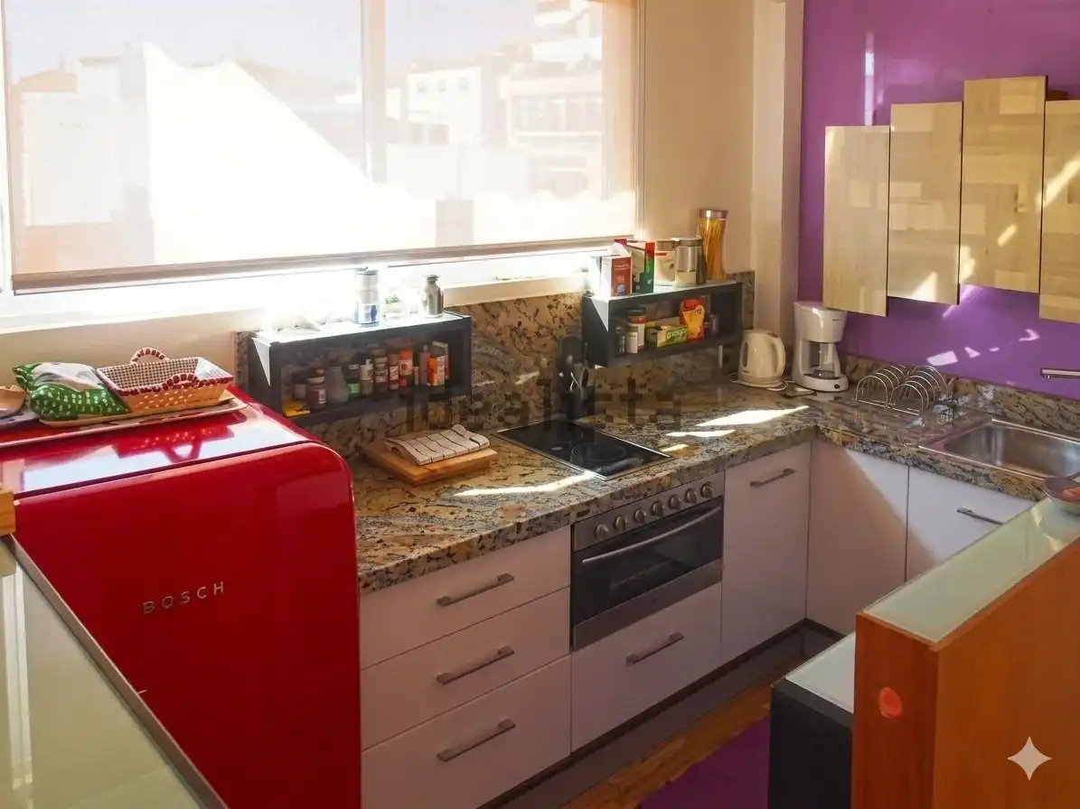 Cuina de Apartament en venda en Málaga amb Aire condicionat, Terrassa i Moblat