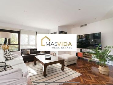 Piso con piscina en venta en Ciudad Lineal