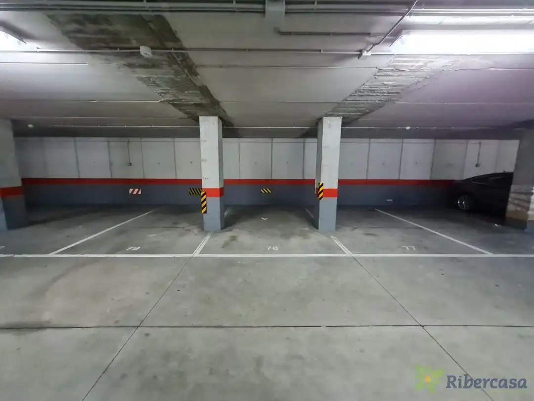 Parking de Ático en venta en Tudela con Calefacción, Terraza y Balcón