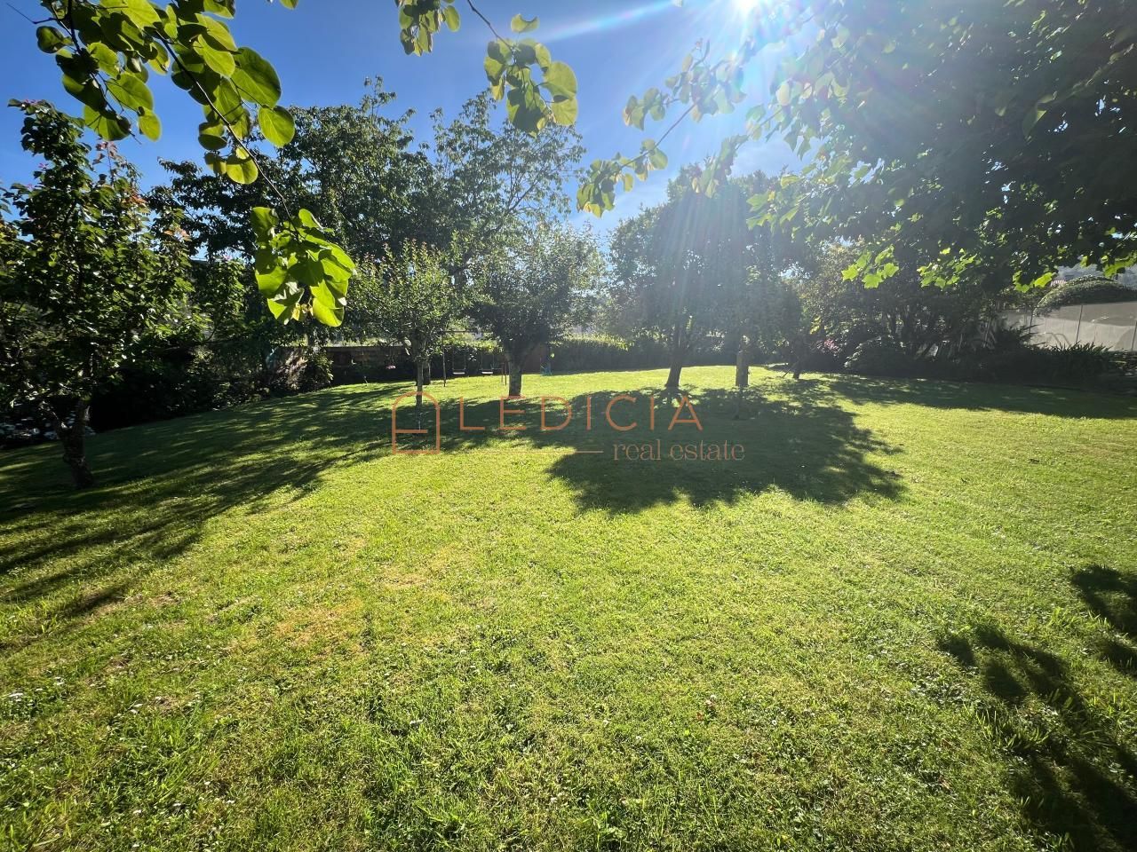Casa o chalet en venta en Vigo  con Calefacción, Jardín privado y Parquet