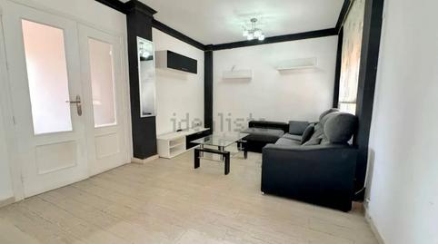 Foto 4 de Casa o chalet de alquiler en Avenida Pablo Picasso, 6, Polideportivo, Alhendín