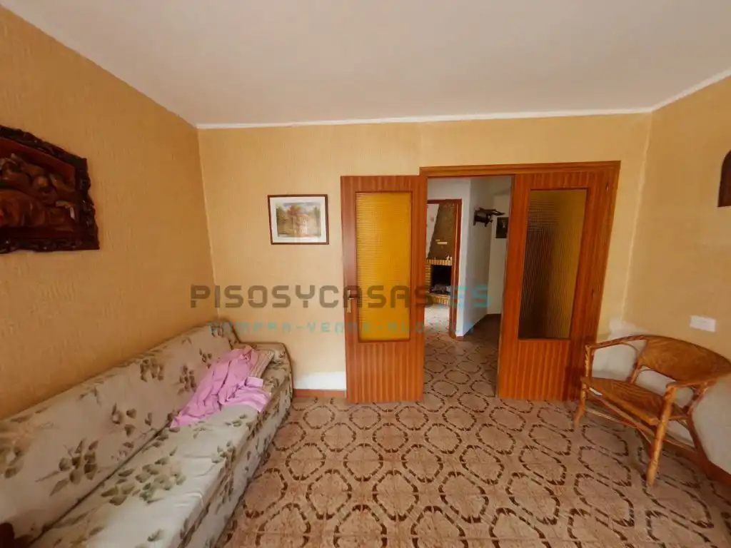 Sala d'estar de Casa o xalet en venda en Alfamén, Zaragoza