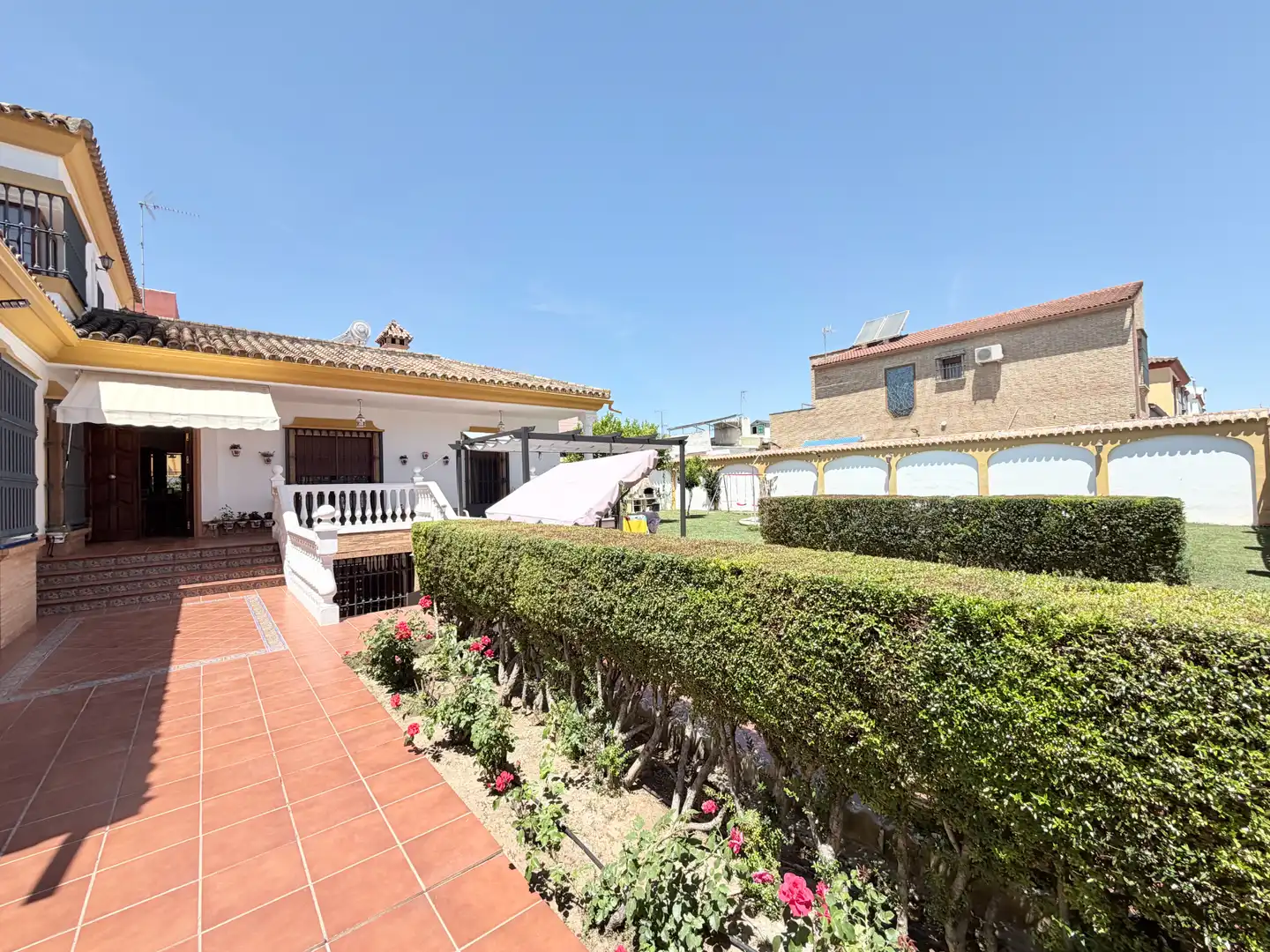 Jardí de Casa o xalet en venda en Bormujos amb Aire condicionat, Jardí privat i Terrassa
