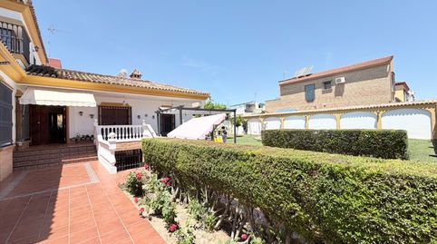 Foto 4 de Casa o xalet en venda a Calle Antonio Pérez, Avenida Juan Diego, Bormujos