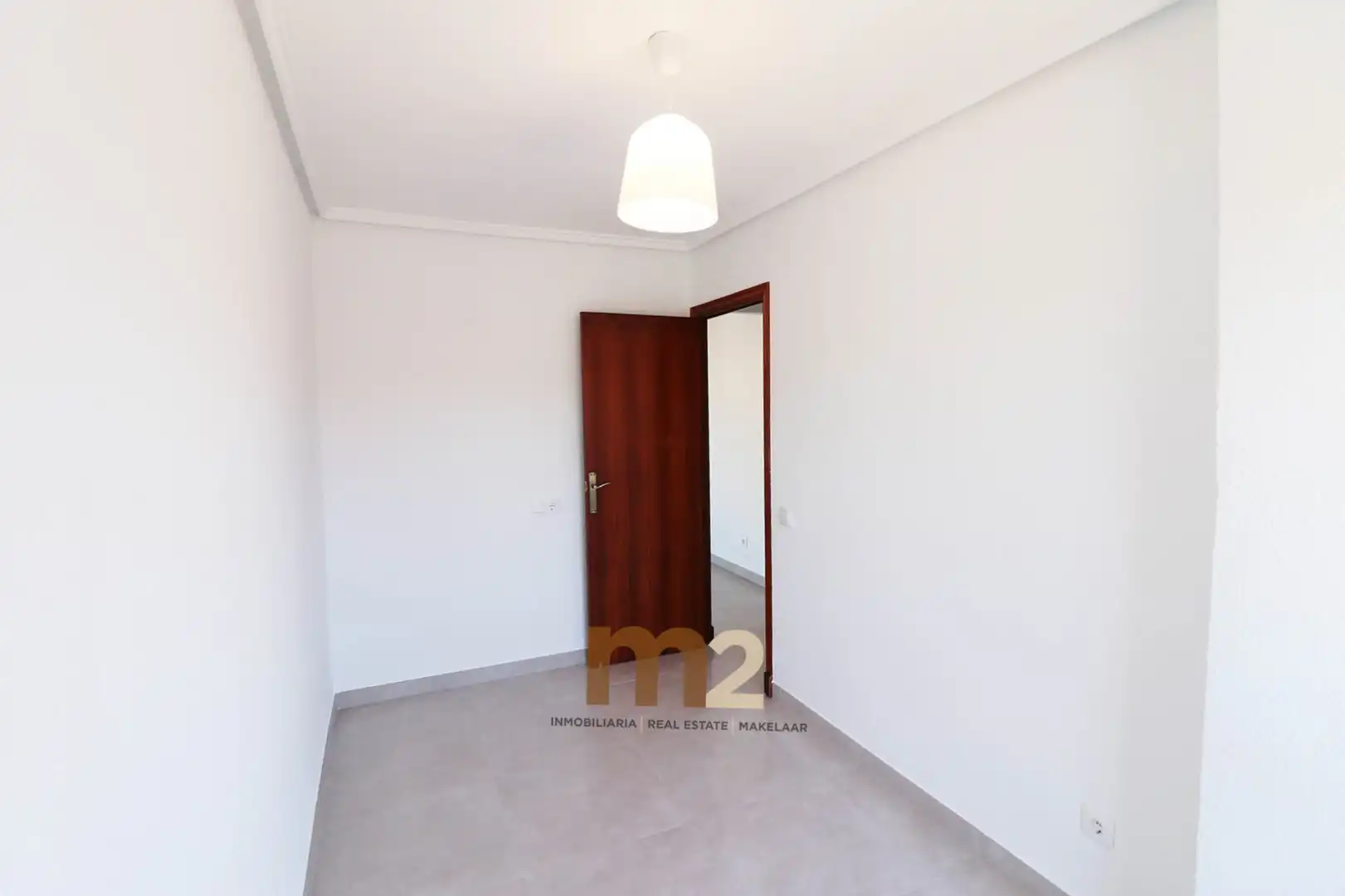 Dormitori de Apartament de lloguer en Guardamar del Segura amb Terrassa, Forn i Rentadora