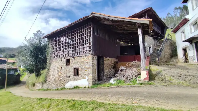 Vista exterior de Casa adosada en venda en Cudillero