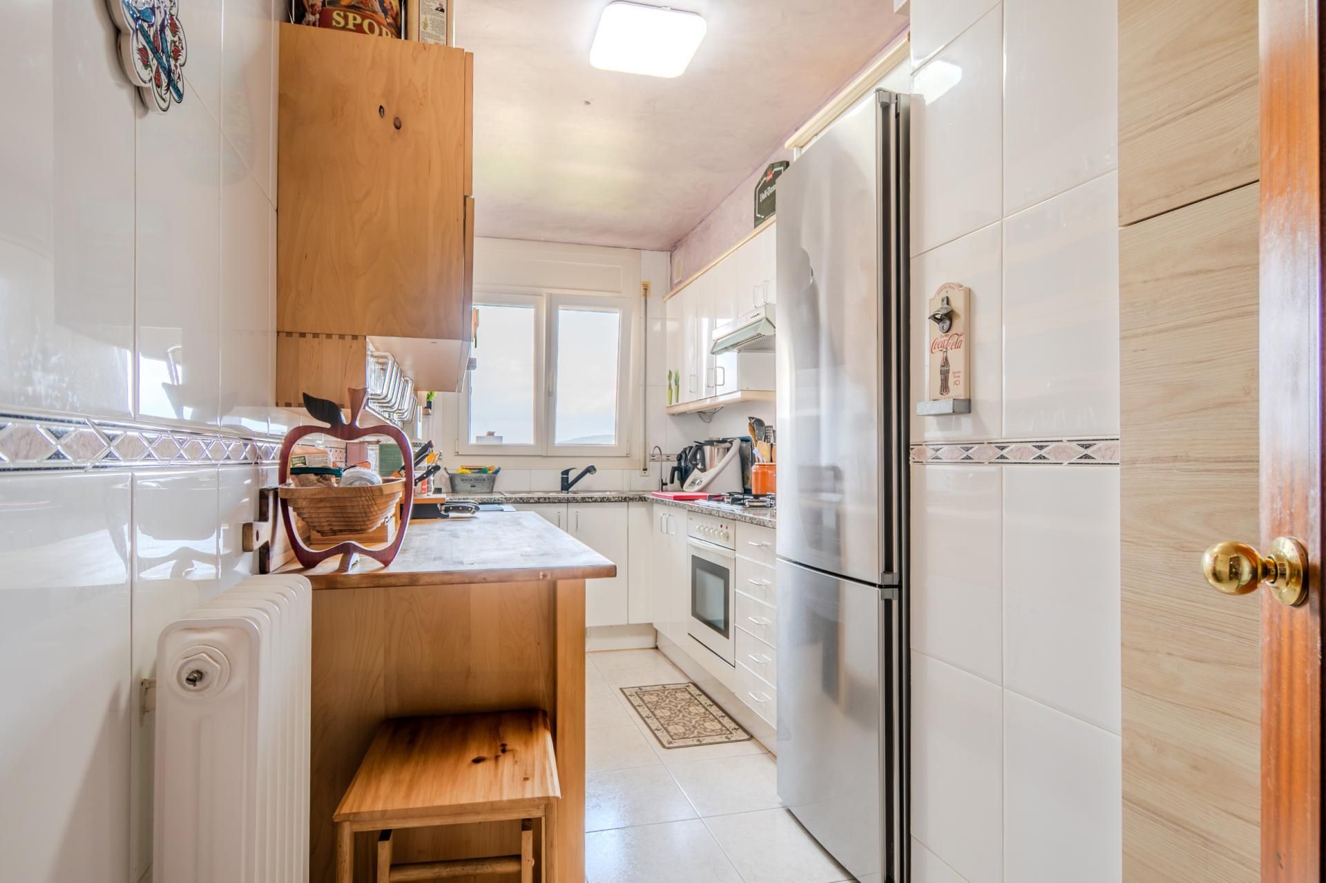 Kitchen of Flat for sale in Girona Capital  with Heating and Oven