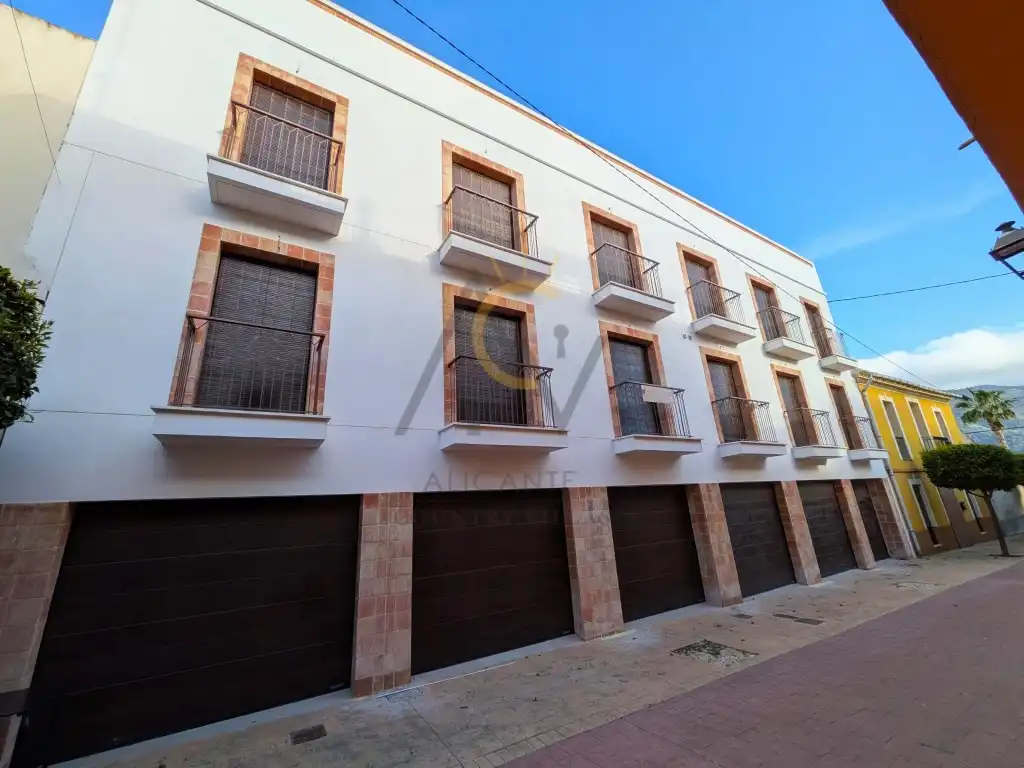 Apartamento con terraza en venta en Calle Juan Albentosa, imagen 13