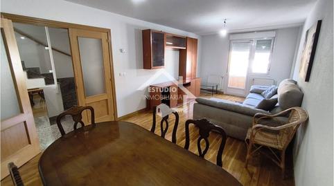 Foto 4 de Casa adosada en venda a Calle Sierra de Codés, Mendavia, Navarra