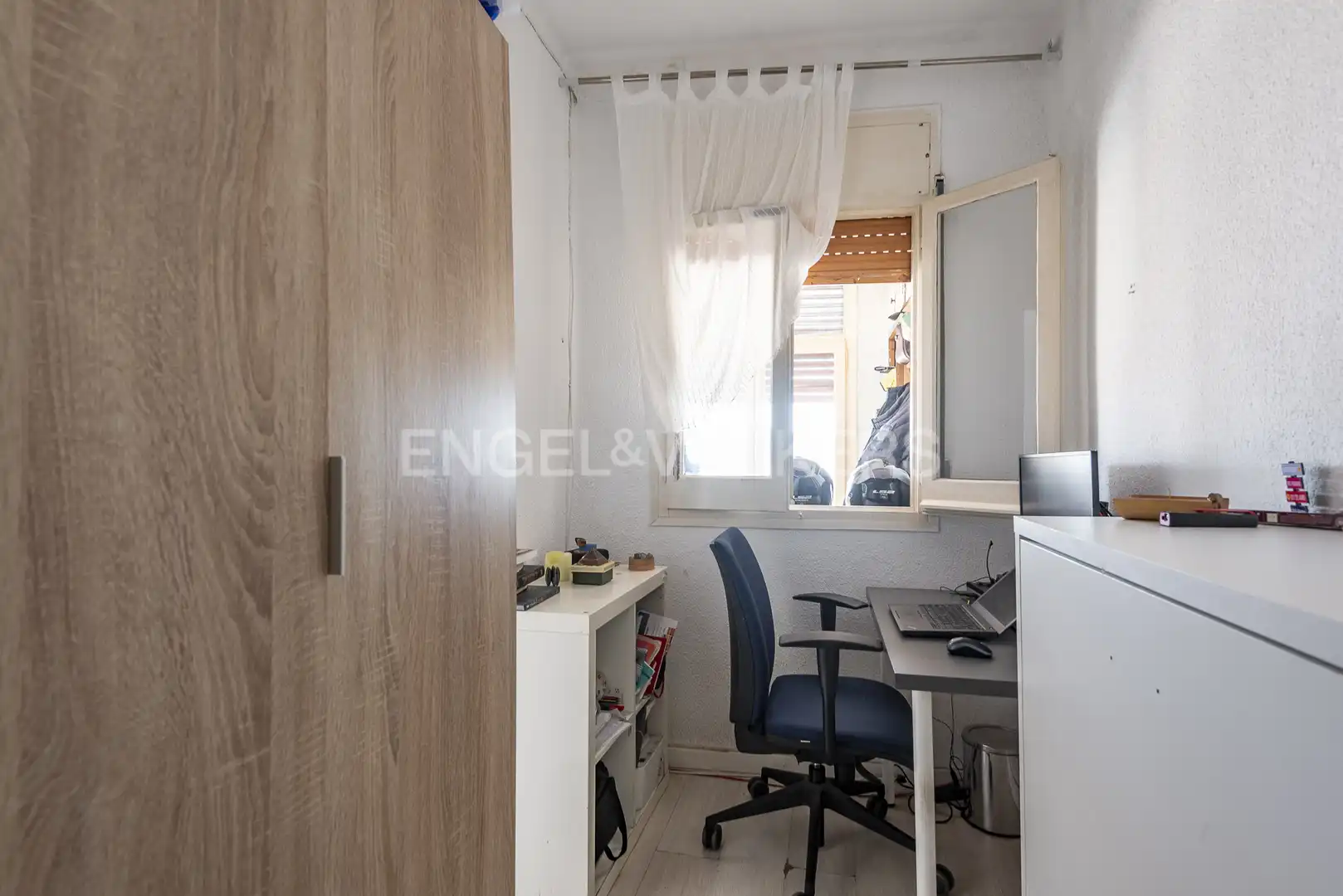 Schlafzimmer von Wohnung zum Verkauf in Barcelona mit Heizung, Parkett und Terrasse