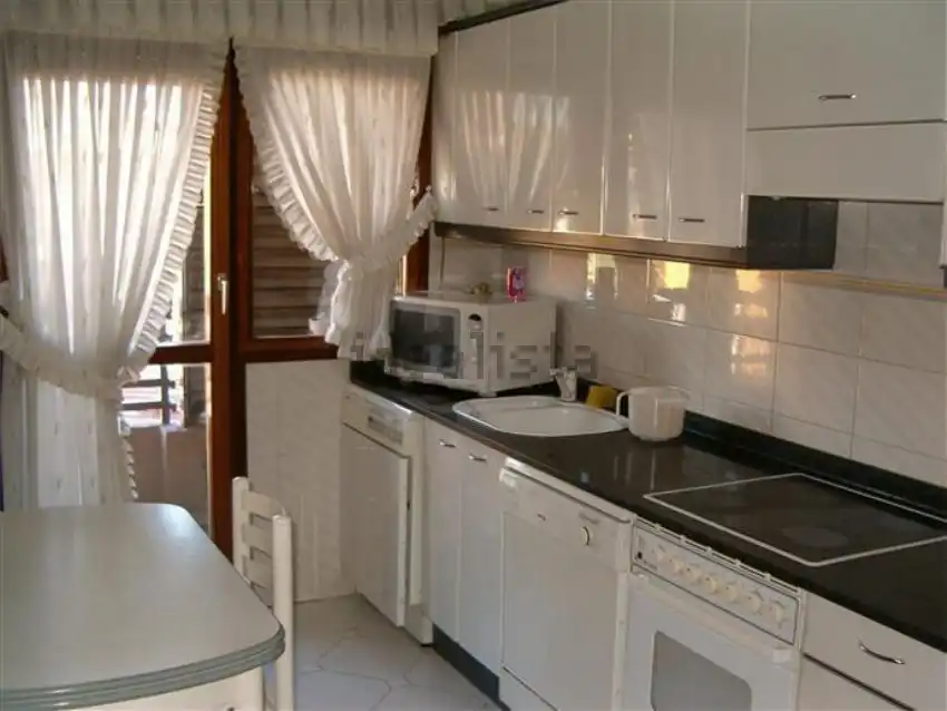 Kitchen of Duplexes for sale in  Logroño  with Storage room