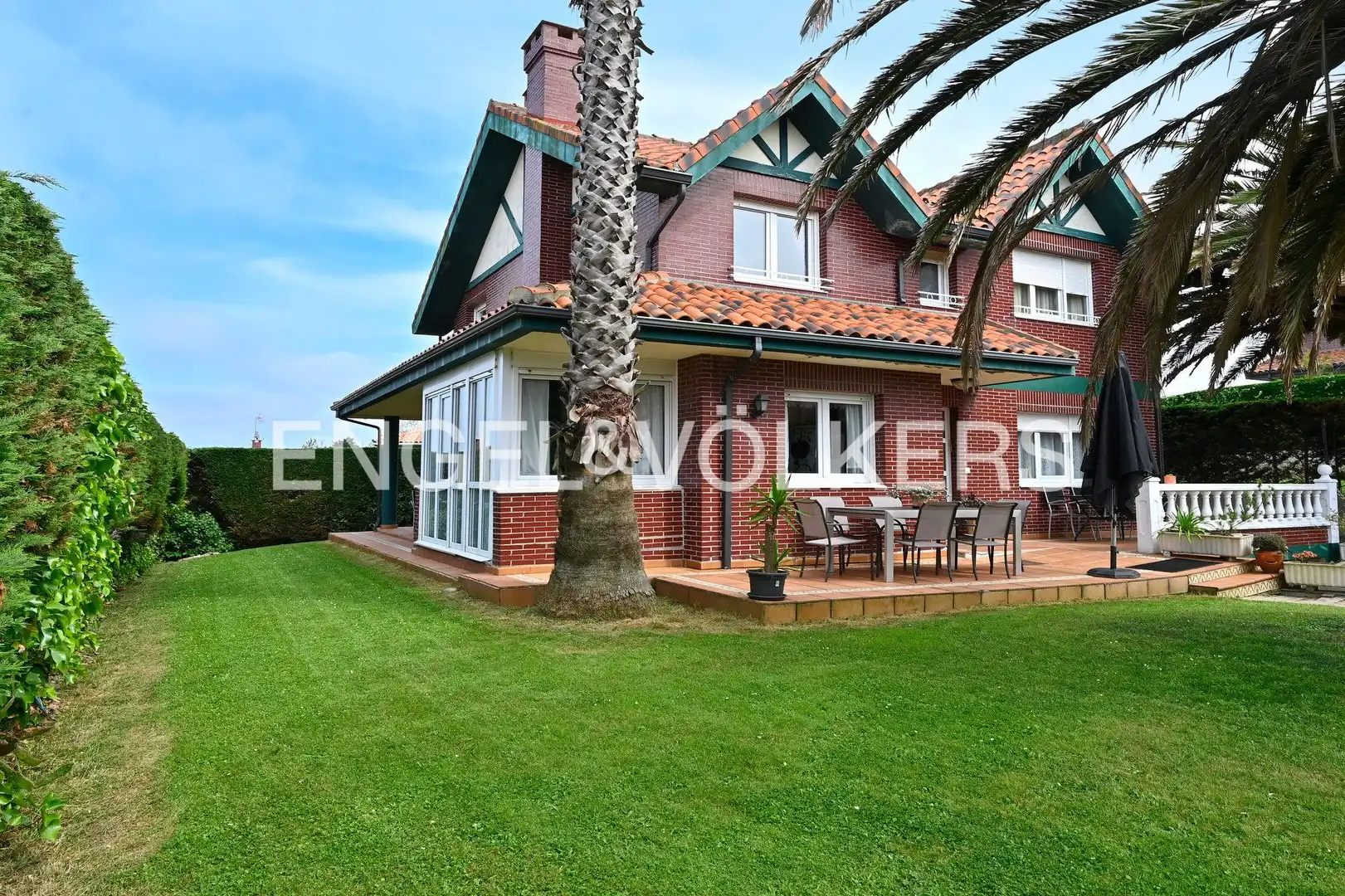 Vista exterior de Casa o chalet en venta en Piélagos con Calefacción, Jardín privado y Terraza