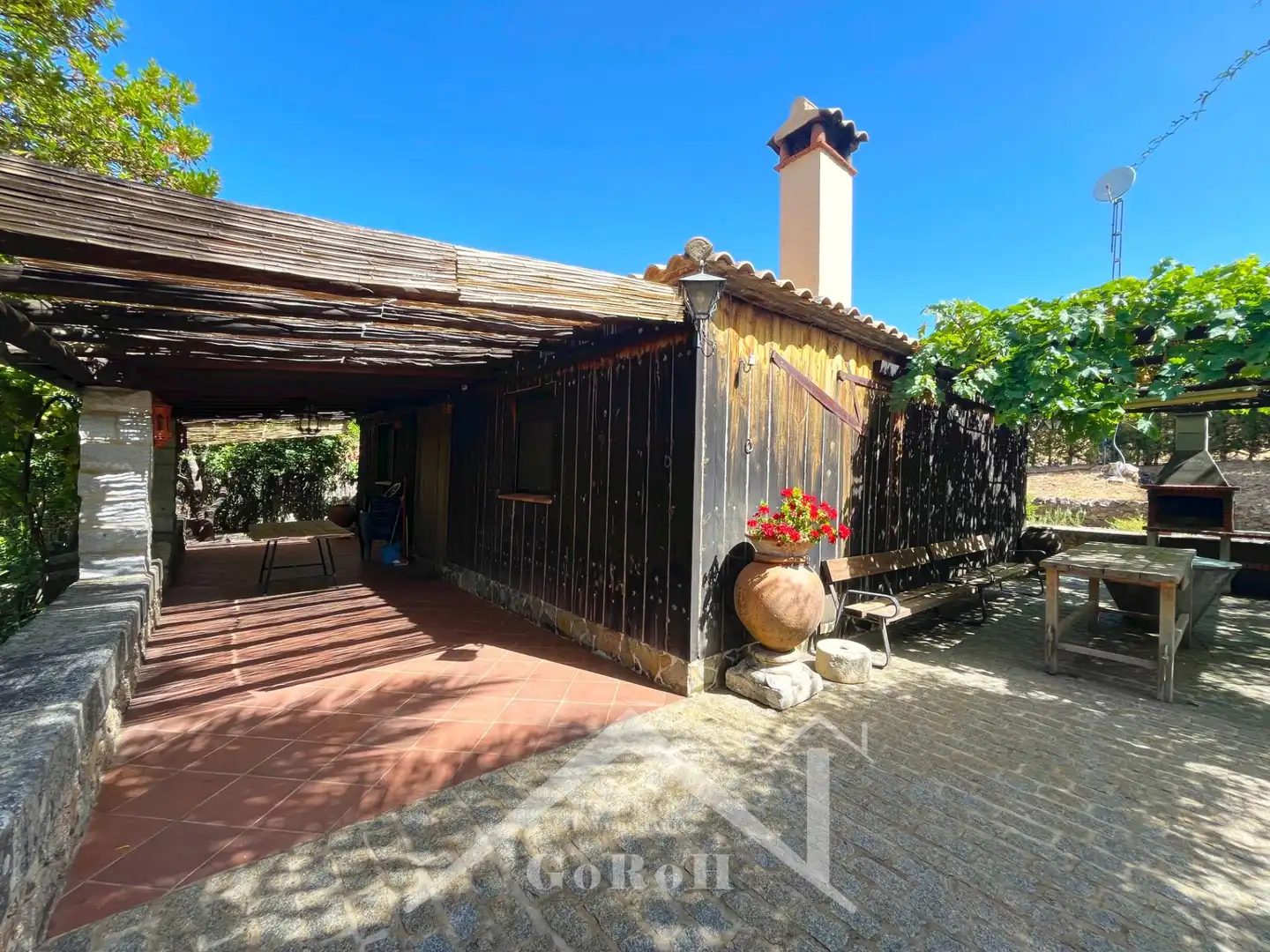 Jardí de Casa o xalet en venda en Cazalla de la Sierra amb Jardí privat, Traster i Piscina