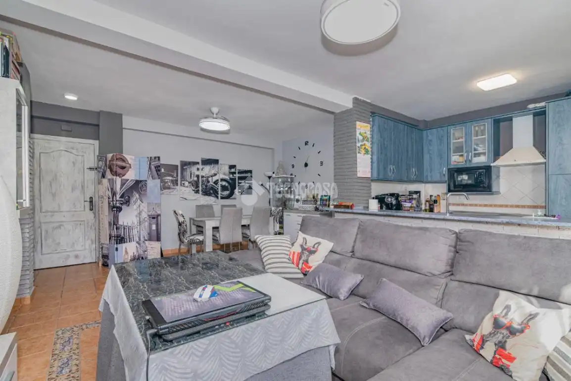 Living room of Flat for sale in Granada  with Air Conditioner