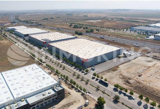 Nave industrial en Alquiler en Rosalind Franklin , 16 en Perales del Río