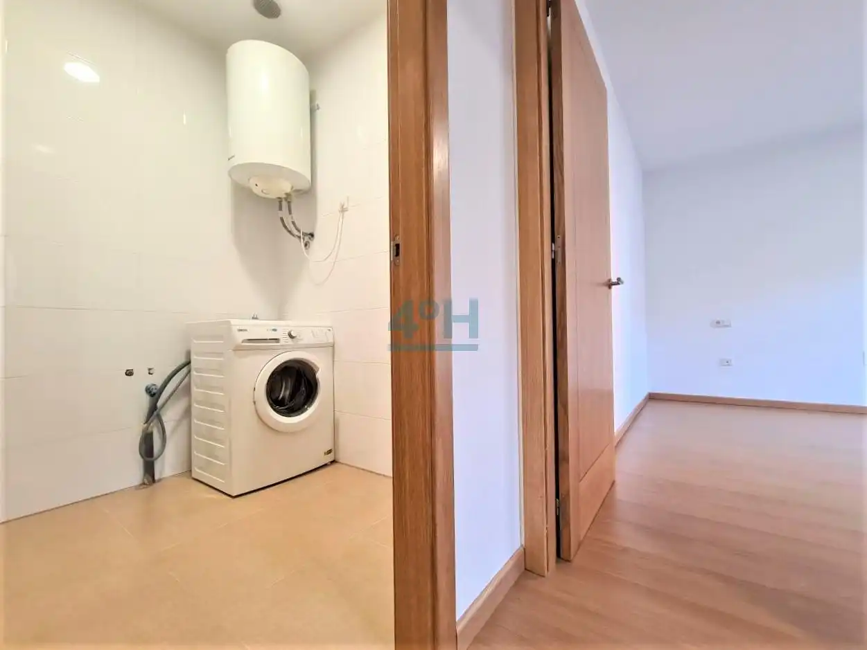 Estudi de lloguer en Ourense Capital  amb Calefacció i Parquet