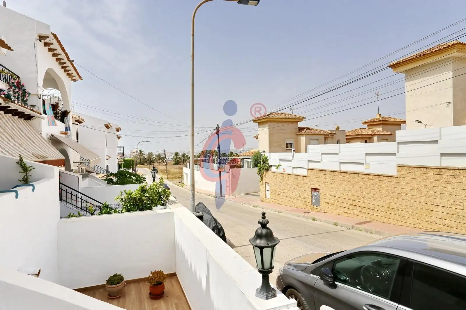 Vista exterior de Casa adosada en venda en Torrevieja amb Aire condicionat, Calefacció i Terrassa