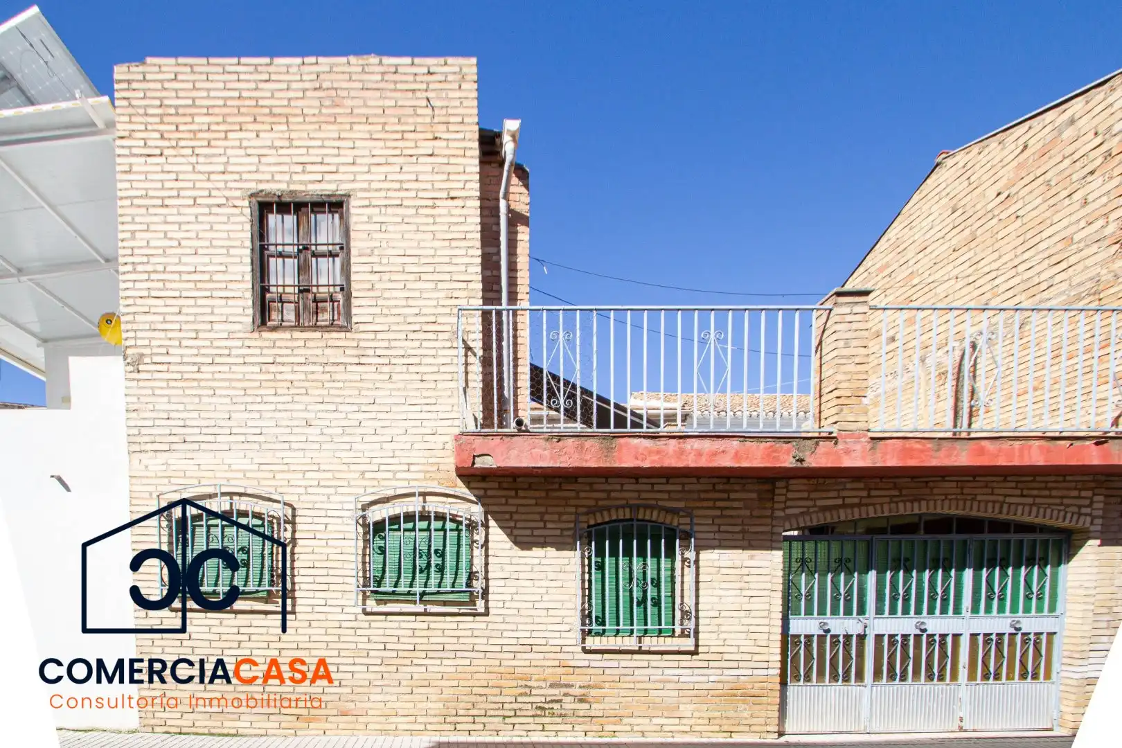 Vista exterior de Casa o xalet en venda en Las Gabias amb Terrassa, Traster i Balcó