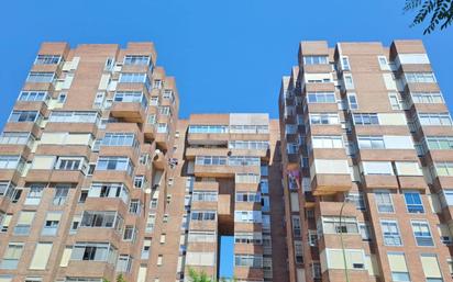 Vista exterior de Pis en venda en Burgos Capital